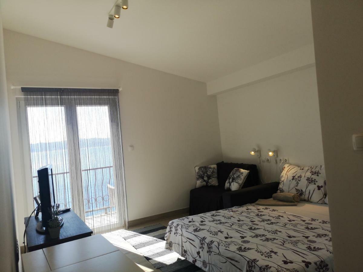 Apartman Studio Kod Ujevica Башка-Вода Екстер'єр фото