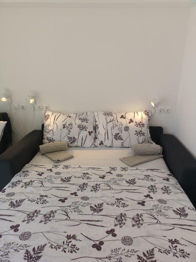 Apartman Studio Kod Ujevica Башка-Вода Екстер'єр фото